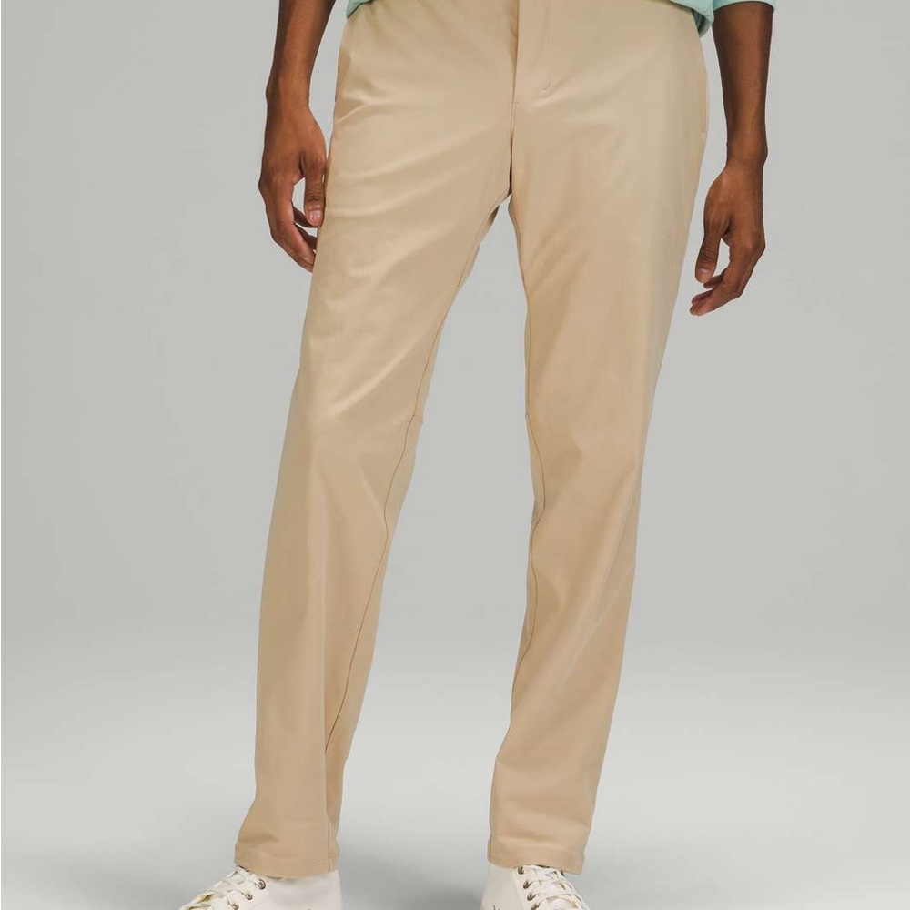 Lululemon Men's Tan Commissioner Pant